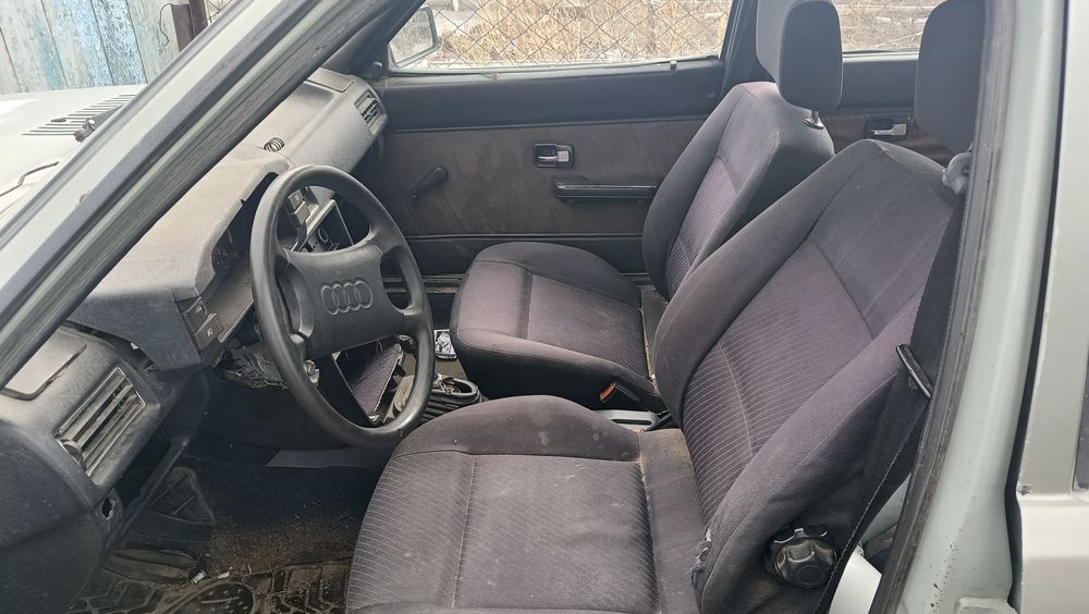 Продам Ауди 100 в разбор