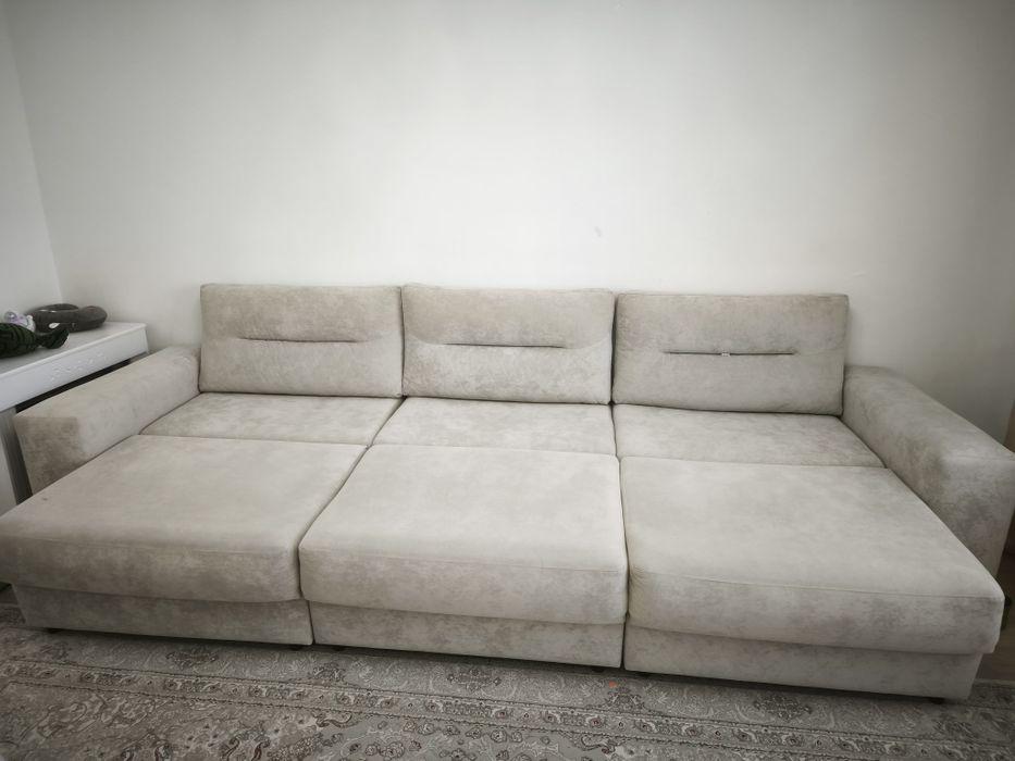 Продается диван 3 метровая