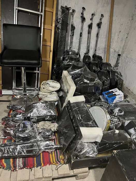 Ansambl uchun maxsus Saxna sotiladi