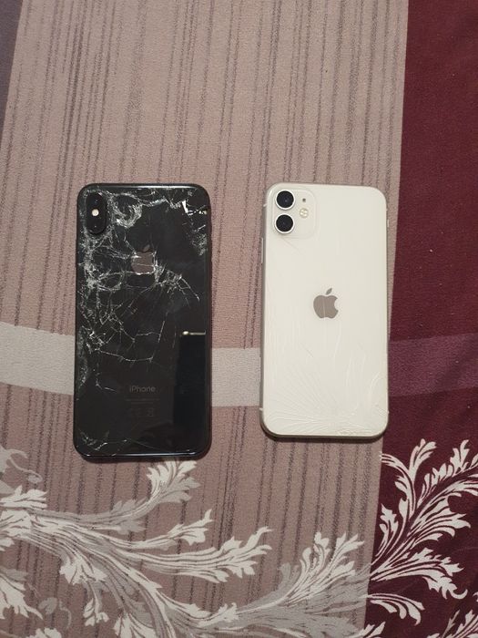 Vând telefoane defecte