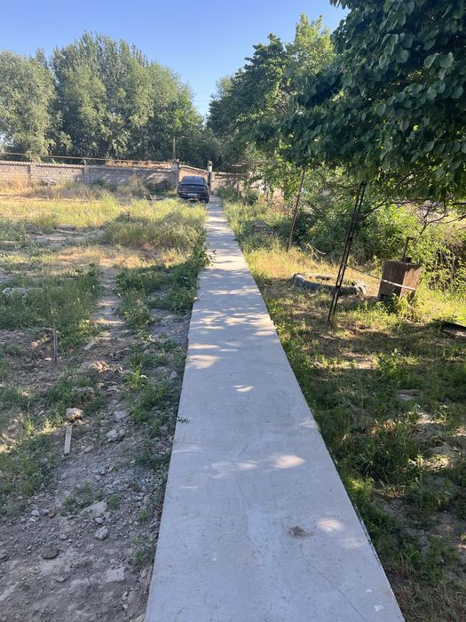 Yer uchaska hovli mol boqishqa sharoyit bor