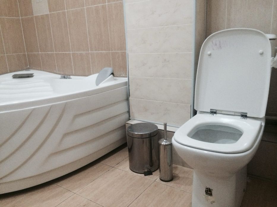 Продаю свою 5 ком квартиру. Метро Айбек ул. Афросиаб дом 12/1