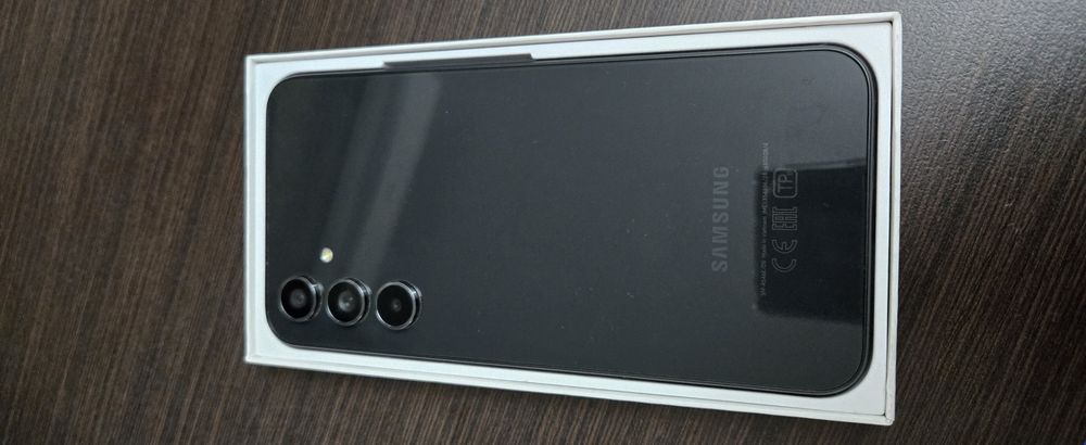 Продаю Samsung Galaxy A54 5G (256/8 GB) — Полный комплект!
