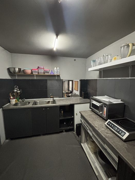 Продава се Заведение в Бургас, Изгрев - 50 кв.м за 82 €/кв.м - Снимка #15