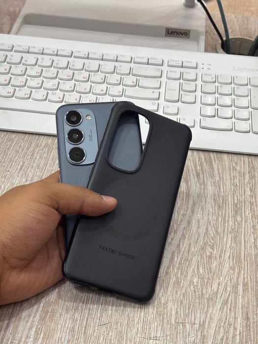 Tecno Spark 40 Pro+ stochnaa