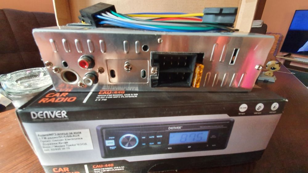 Радио за кола с USB, слот за SD карта и AUX