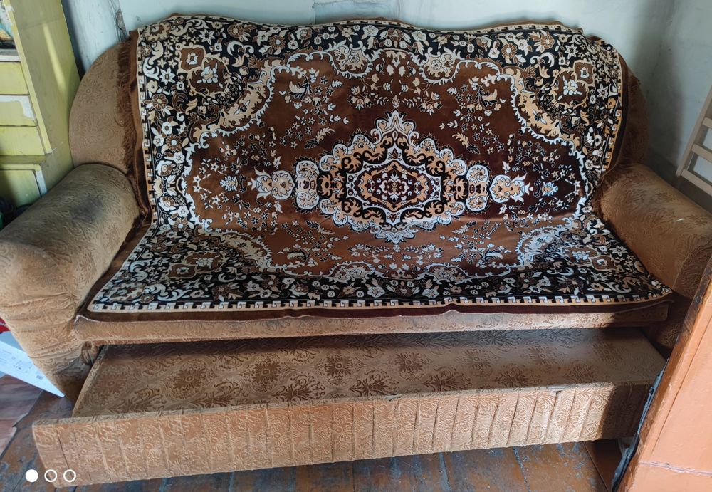 Продам мягкий диван-тахту