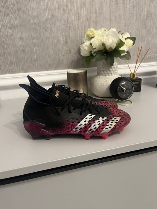 ghete adidas predator