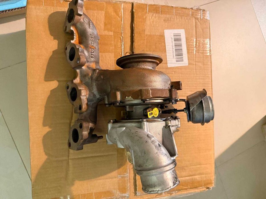 De vânzare Turbină BMW F10 2260 + Actuator Vacumatic + Galerie BKD