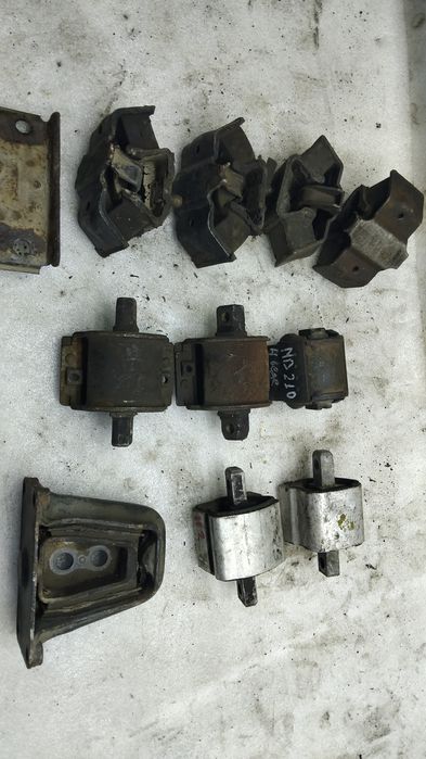 Подушки двигателя каропка