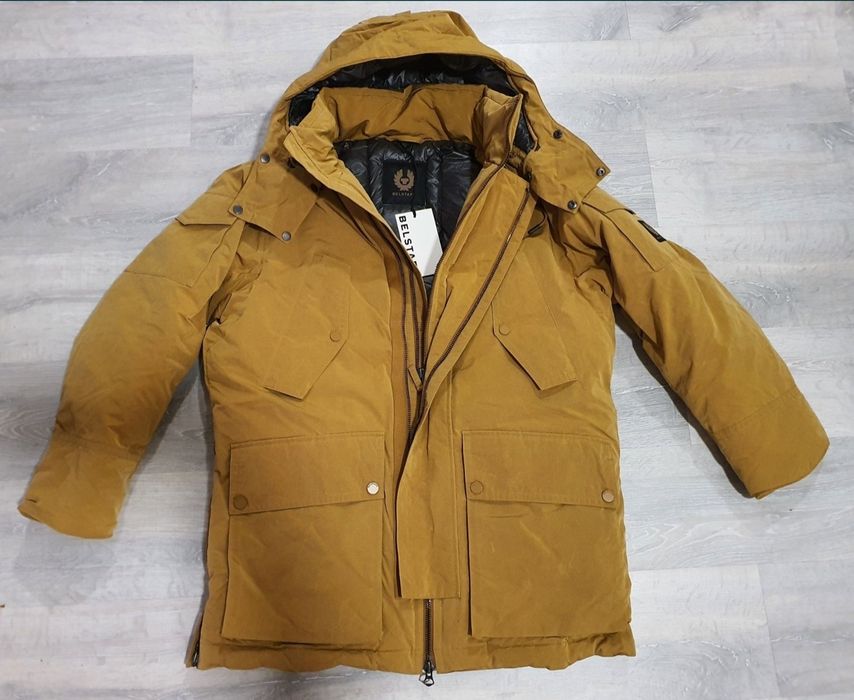 Geaca puf Belstaff XL lucrata o marime mai mare