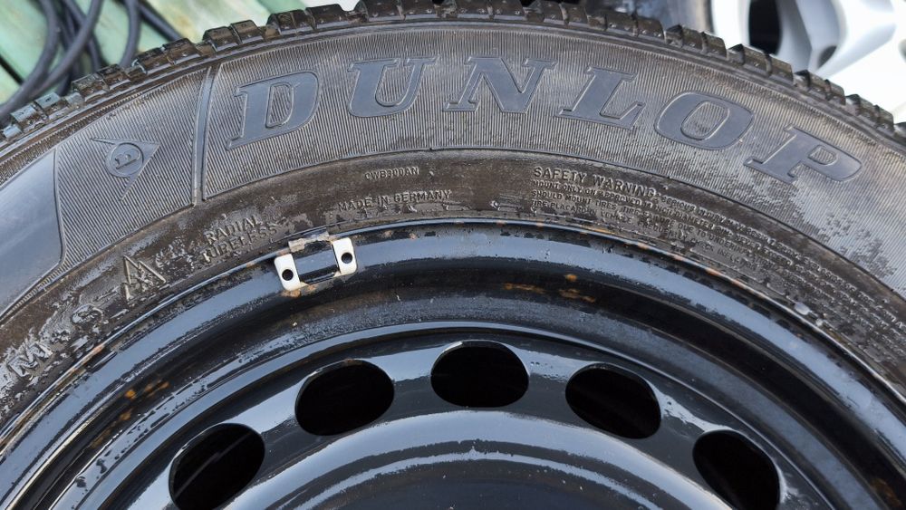 Anvelope cu janta 215/65/R16 , iarna, Dunlop