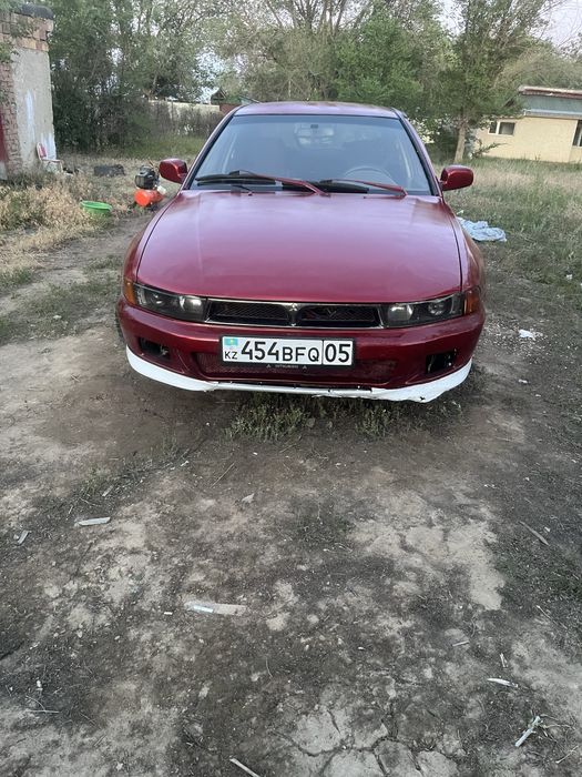 Митцубиси галант