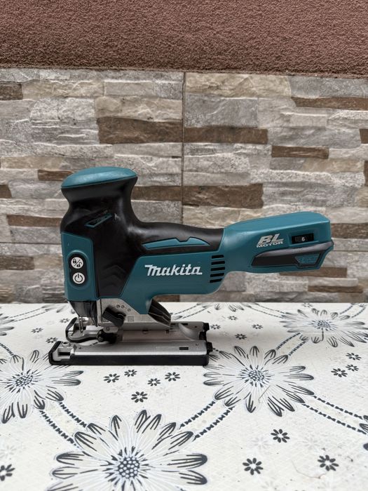 Акумулаторен прободен трион MAKITA DJV181