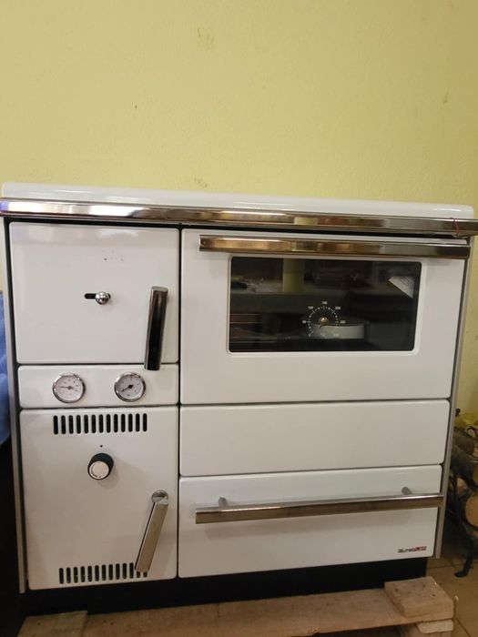 Сръбска печка с водна риза