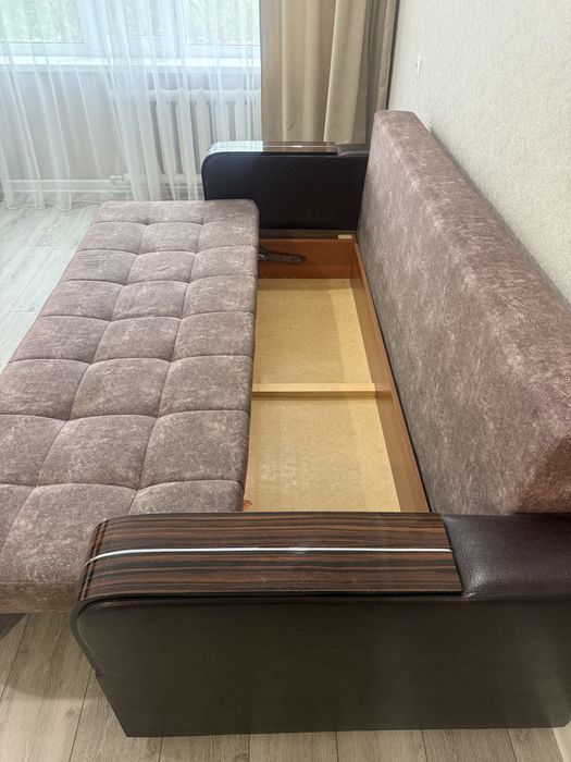 Продаю диван срочно