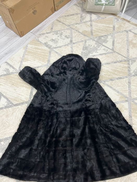 Продаю норковую шубу