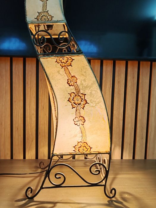 Lampadar marocan din piele de capra