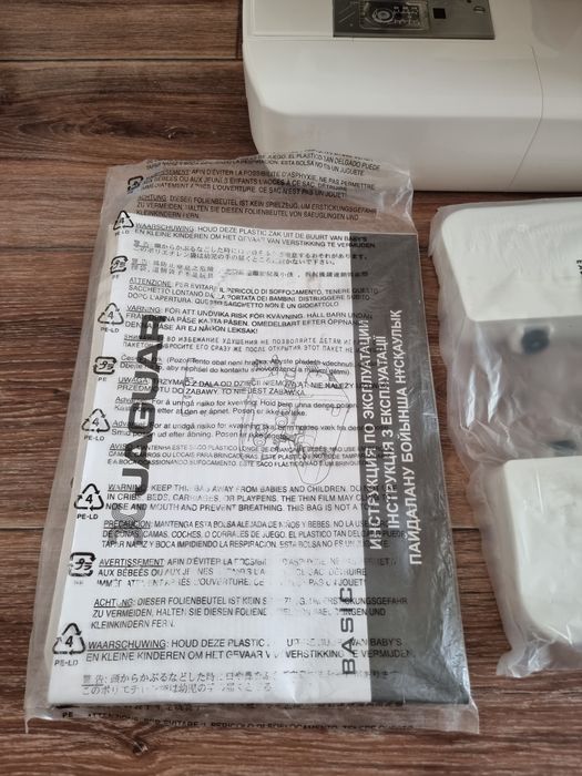 Швейная машина Janome