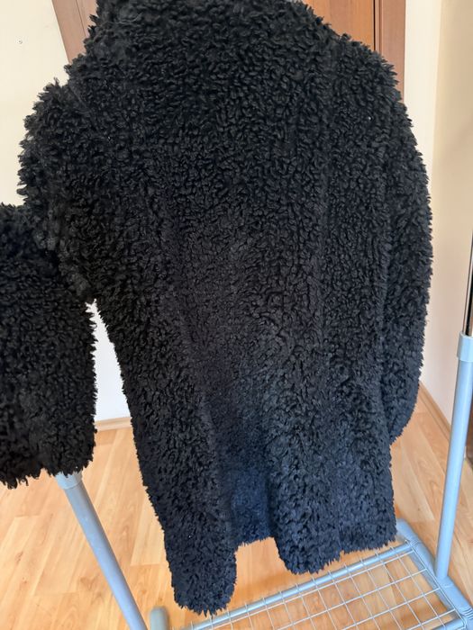 Черно палто от еко косъм