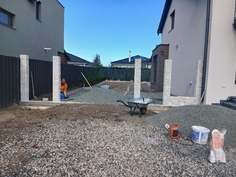 Montaj pavaje si garduri