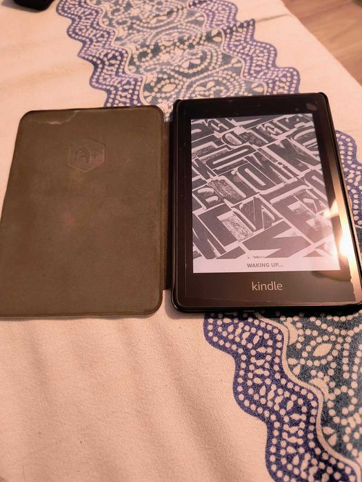Kindle Paperwhite 10th Generation IMPECABIL