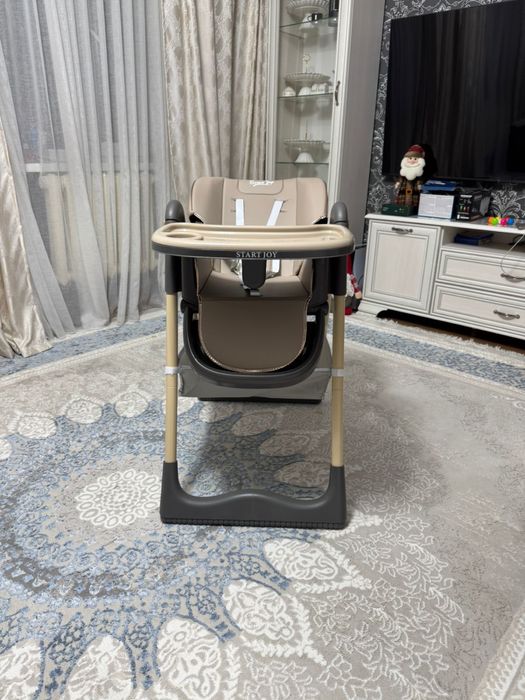 Продам стульчик для кормления. Новая