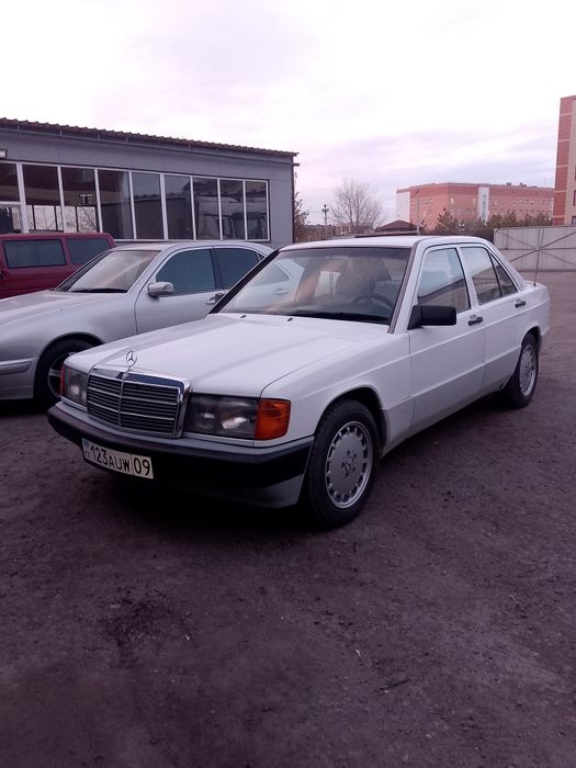 Продам 190 мерс, 2.0 карбюратор
