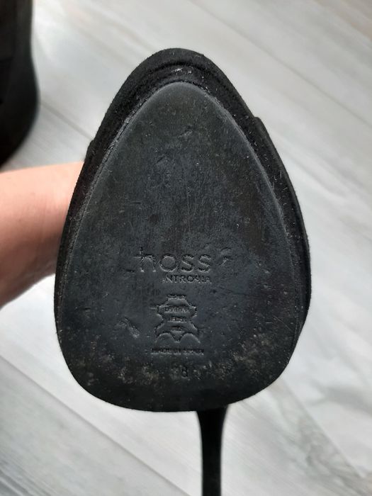 Велурени високи обувки Hoss intropia