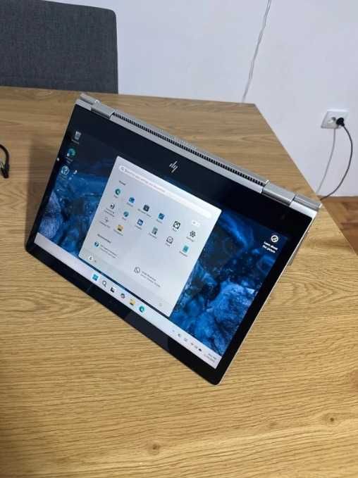 HP EliteBook x360 1030 G2 - i5 8gb ssd 256gb