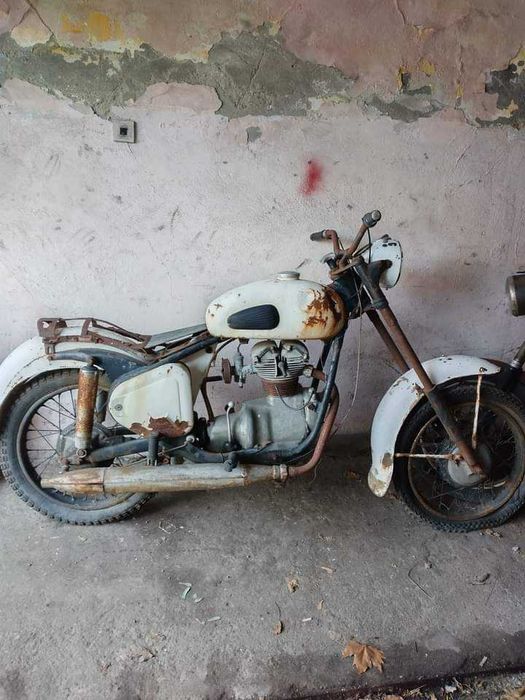 Продава се Промишлена сграда в Генерал Тошево - 2000 кв.м за 25 €/кв.м - Снимка #13