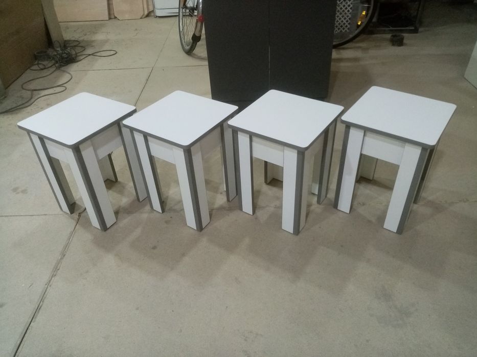 Продам новые кухонные табуретки!