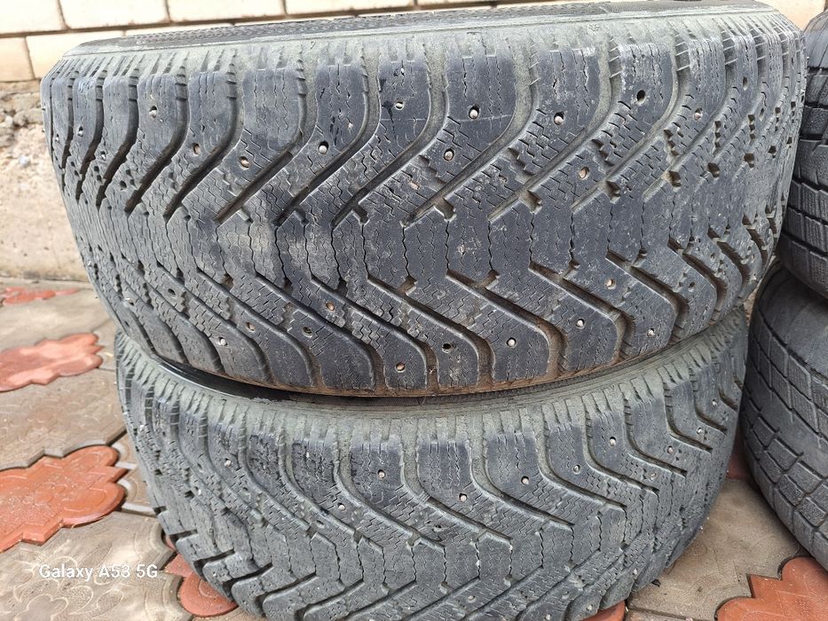 Продам зимнюю резину R19
