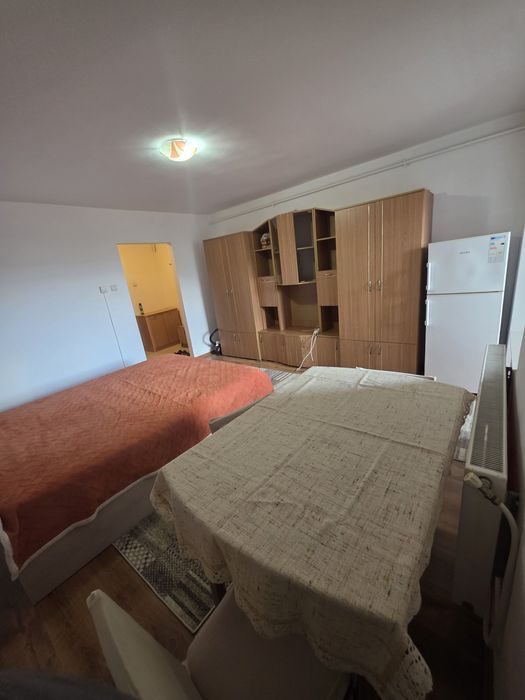 Garsonieră de inchiriat