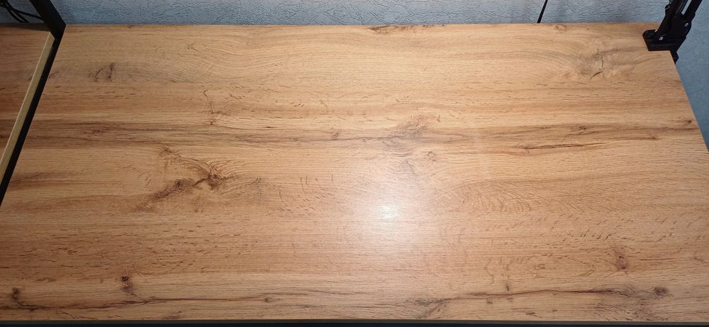 Письменный стол-стеллаж