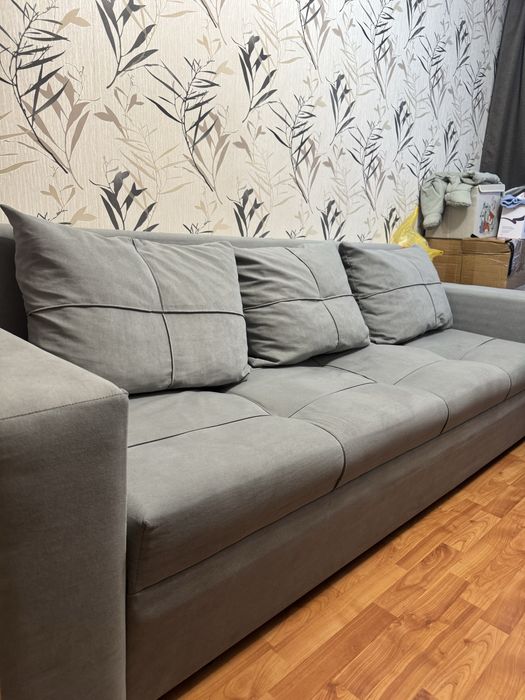 Диван в хорошем состоянии