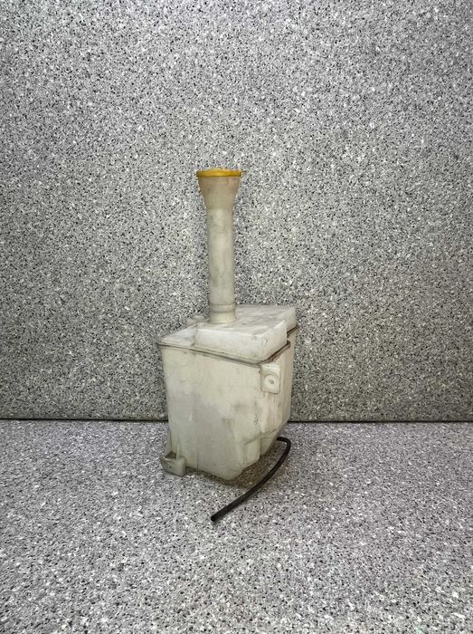 Бачок омывателя Nissan Cefiro Maxima A32 А33