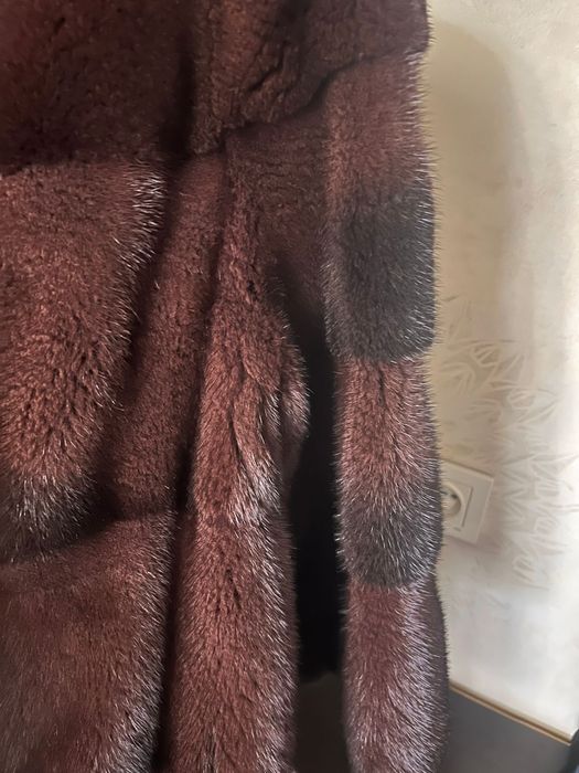 Продам норковую шубу