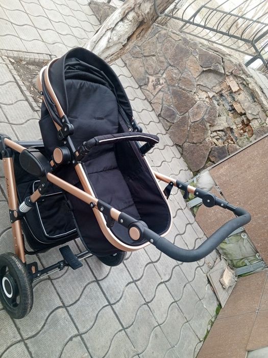 Детская коляска и ванночка