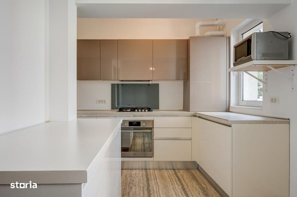 Apartament 3 camere + parcare Polona/Dacia