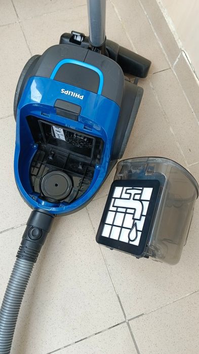 Пылесос Philips 1900w