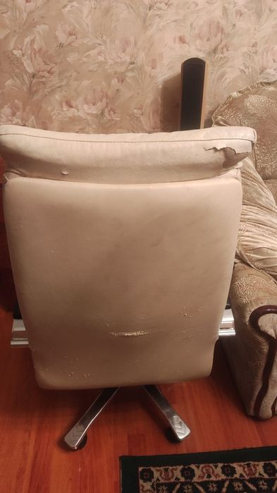 Офисное кресло продажа