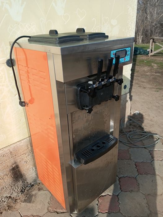Мороженое аппарат