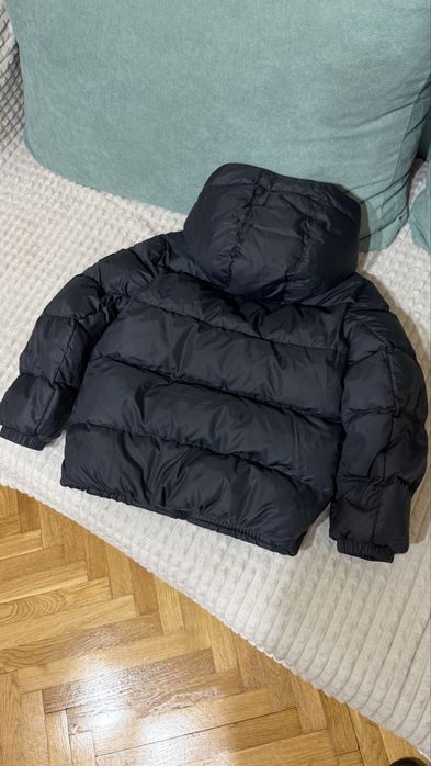 Geaca Tommy Hilfiger marimea 116 copii