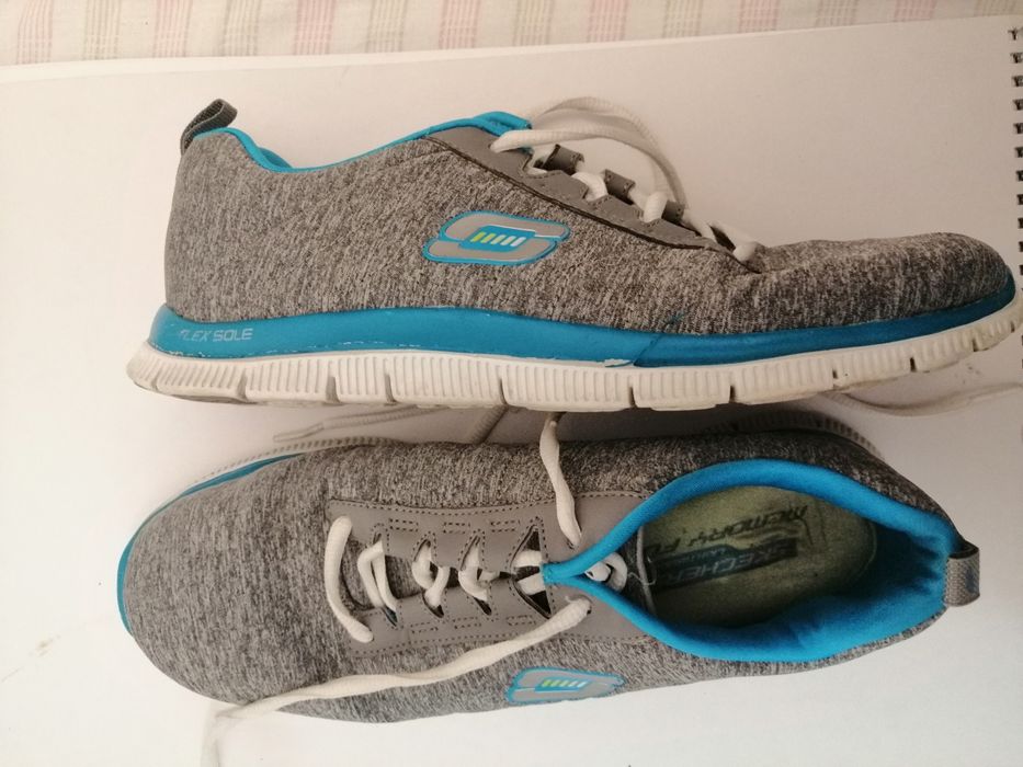 Дамски спортни обувки