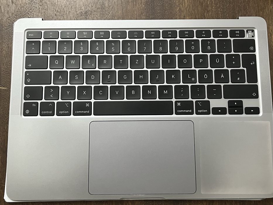 Macbook Air 13 2020 A2179 (на части)
