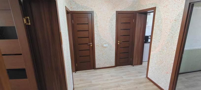 Продам трехкомнатную квартиру