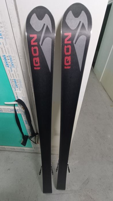 Комплект лыжи и ботинки.