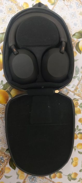 Беспроводные наушники Sony WH-1000XM5