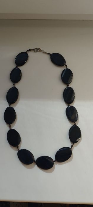 Бусы из натуральных камней